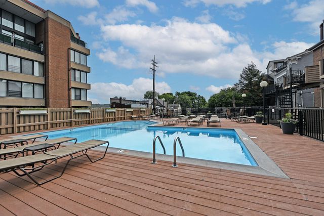 210 E 2nd Street, B, Covington, KY 41011