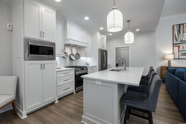 5 Woodlands Park Lane, Little Rock, AR 72211
