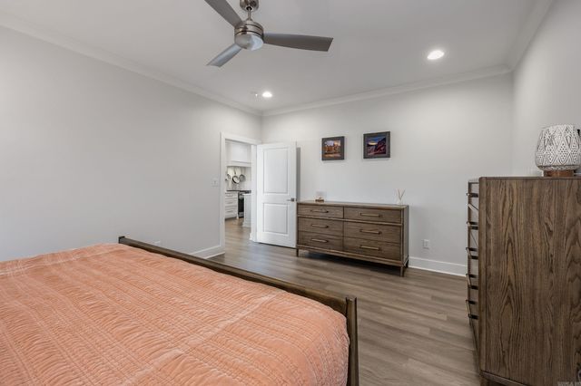 5 Woodlands Park Lane, Little Rock, AR 72211