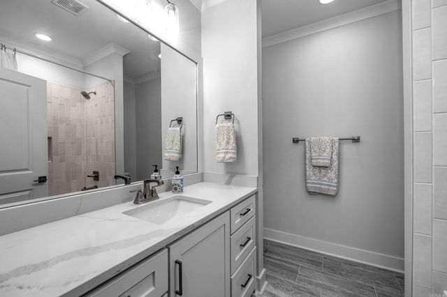 5 Woodlands Park Lane, Little Rock, AR 72211