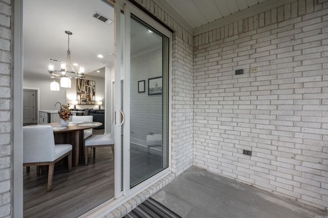5 Woodlands Park Lane, Little Rock, AR 72211