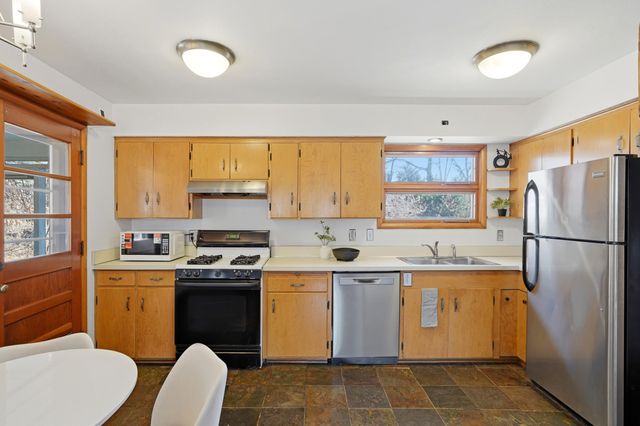 819 EDGEWOOD AVE, Columbia, MO 65203