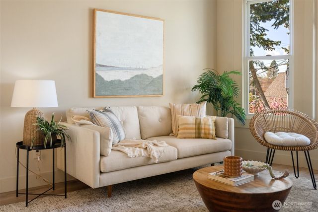 2106 Young Street, Bellingham, WA 98225