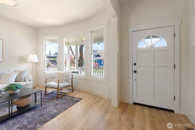 2106 Young Street, Bellingham, WA 98225