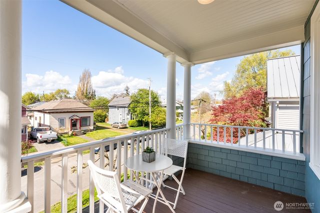 2106 Young Street, Bellingham, WA 98225
