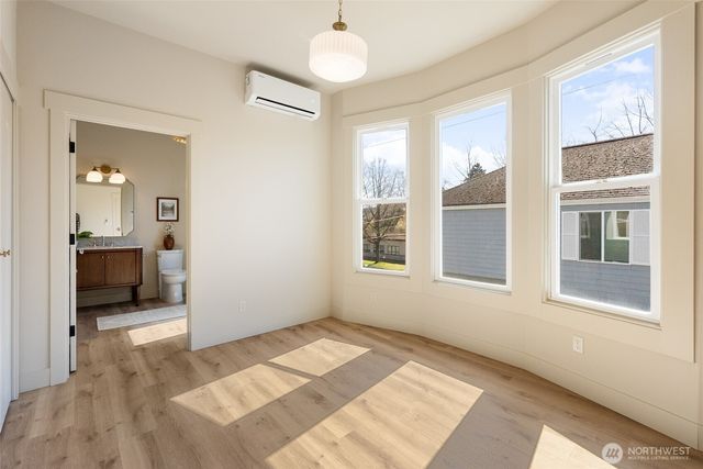 2106 Young Street, Bellingham, WA 98225