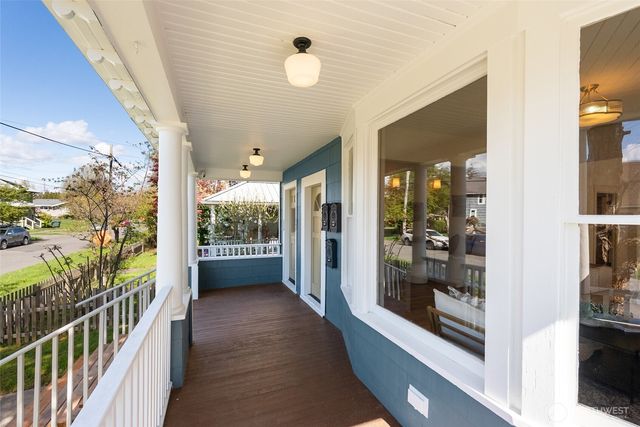 2106 Young Street, Bellingham, WA 98225
