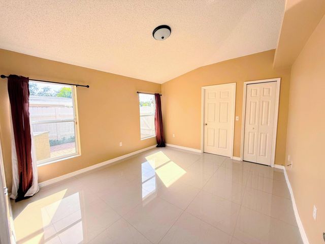 2075 4th Avenue SW 0, Vero Beach, FL 32962