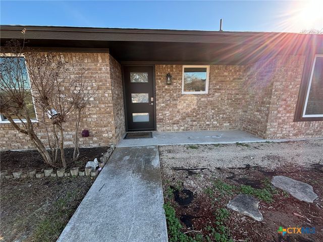 104 County Road 4881, Copperas Cove, TX 76522