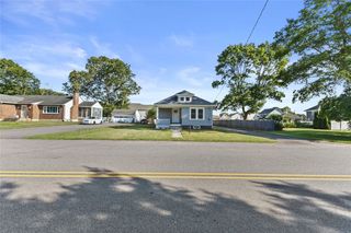 3 Riverview Avenue, Westerly, RI 02891