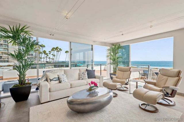 1760 Avenida Del Mundo 108, Coronado, CA 92118