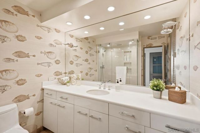 1760 Avenida Del Mundo 108, Coronado, CA 92118