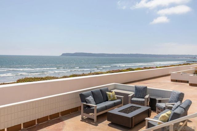 1760 Avenida Del Mundo 108, Coronado, CA 92118