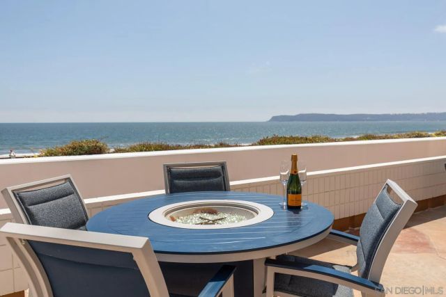 1760 Avenida Del Mundo 108, Coronado, CA 92118