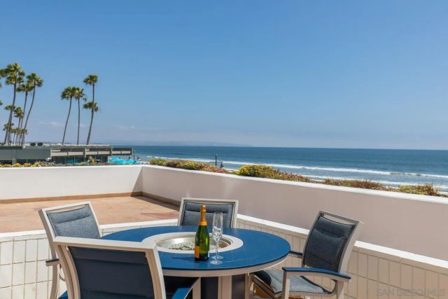 1760 Avenida Del Mundo 108, Coronado, CA 92118