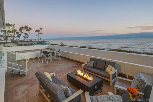 1760 Avenida Del Mundo 108, Coronado, CA 92118