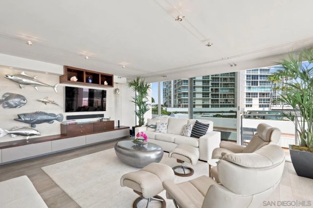 1760 Avenida Del Mundo 108, Coronado, CA 92118