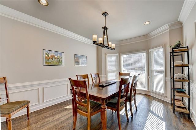 350 S Satinwood Place, Roswell, GA 30076