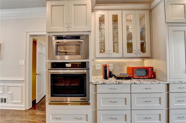 350 S Satinwood Place, Roswell, GA 30076