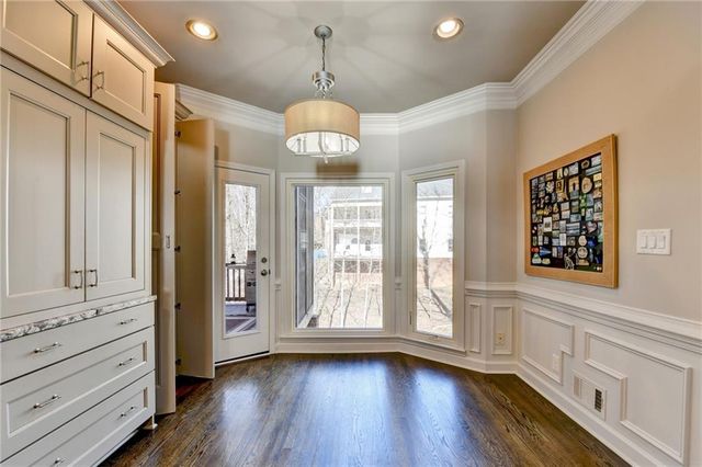 350 S Satinwood Place, Roswell, GA 30076