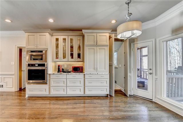 350 S Satinwood Place, Roswell, GA 30076