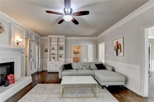 350 S Satinwood Place, Roswell, GA 30076