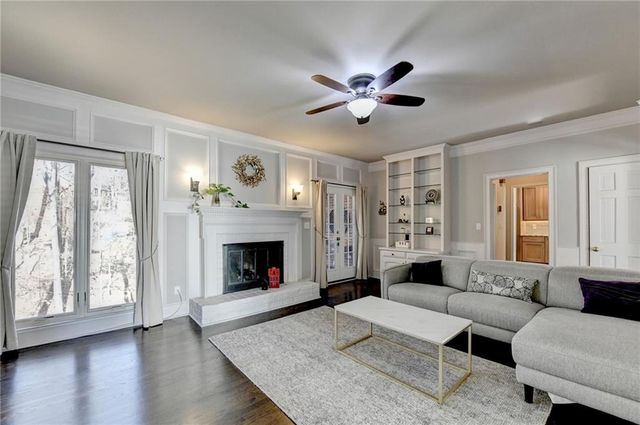 350 S Satinwood Place, Roswell, GA 30076