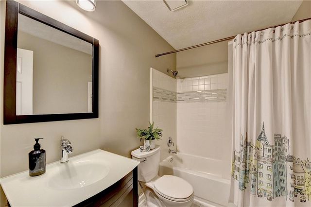 350 S Satinwood Place, Roswell, GA 30076