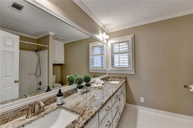 350 S Satinwood Place, Roswell, GA 30076