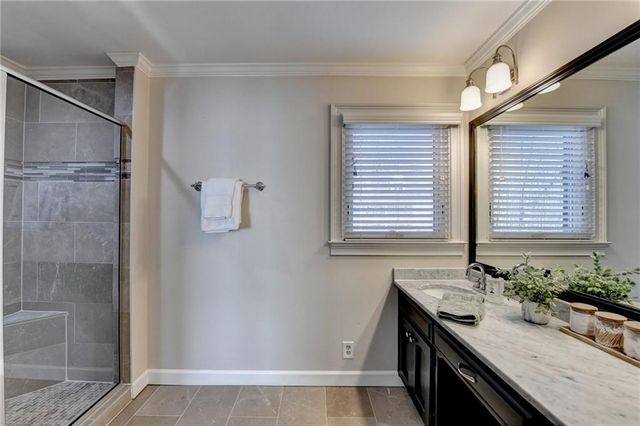 350 S Satinwood Place, Roswell, GA 30076