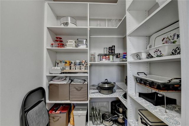 350 S Satinwood Place, Roswell, GA 30076