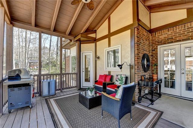 350 S Satinwood Place, Roswell, GA 30076