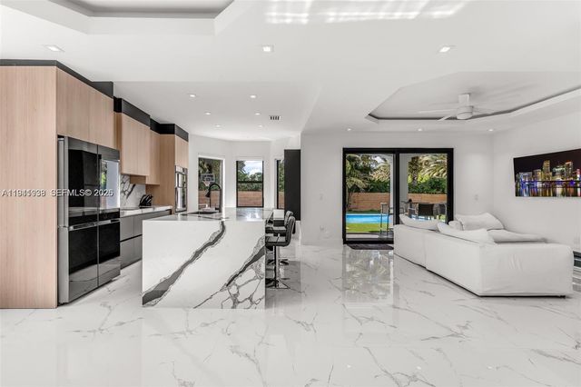 19246 SW 132nd Ave, Miami, FL 33177