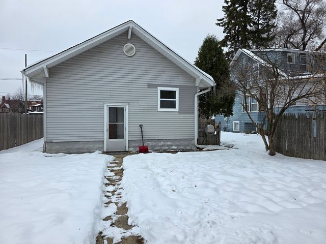 803 Broadway Avenue, North Chicago, IL 60064