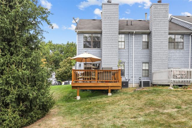 68 Jonathan Drive, Mahopac, NY 10541