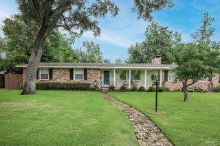 1920 Hallmark Dr, Pensacola, FL 32503