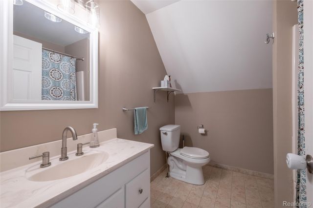 1731 Fisk Road, Genoa Township, MI 48843