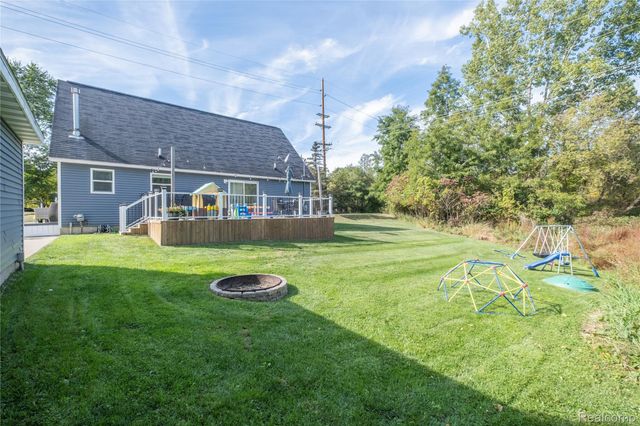 1731 Fisk Road, Genoa Township, MI 48843