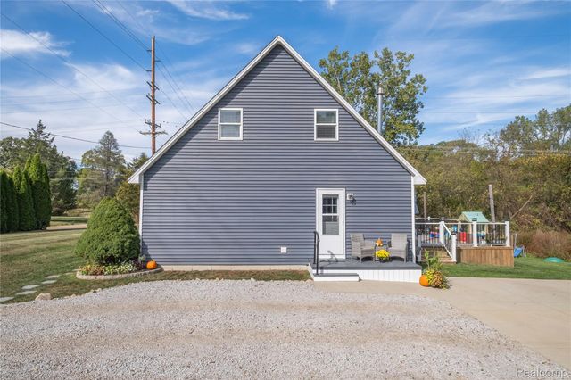 1731 Fisk Road, Genoa Township, MI 48843