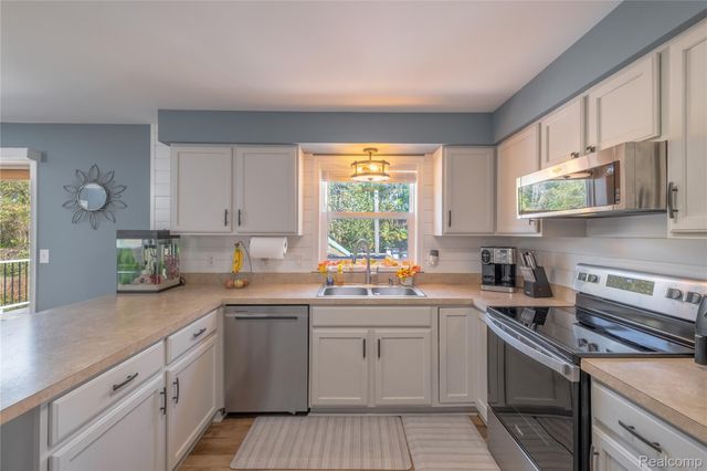 1731 Fisk Road, Genoa Township, MI 48843