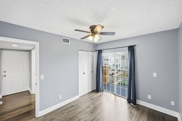 1635 SE Green Acres Circle Dd202, Port St Lucie, FL 34952