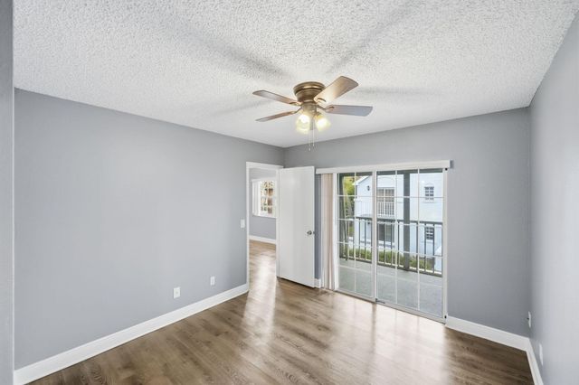 1635 SE Green Acres Circle Dd202, Port St Lucie, FL 34952