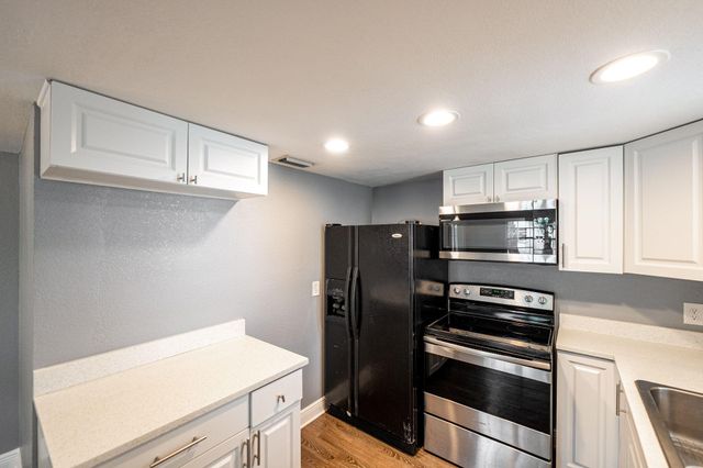 1635 SE Green Acres Circle Dd202, Port St Lucie, FL 34952