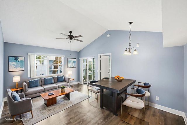 1635 SE Green Acres Circle Dd202, Port St Lucie, FL 34952