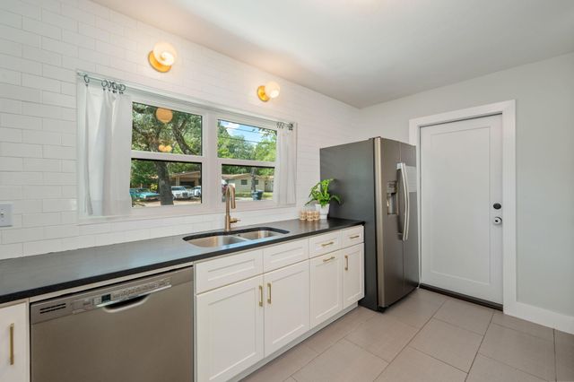 3 SE Waynel Circle, Fort Walton Beach, FL 32548