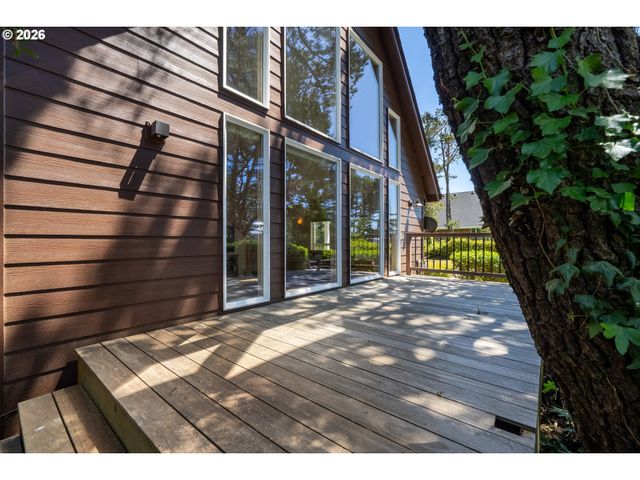 6636 Sw EBB Ave, Lincoln City, OR 97367
