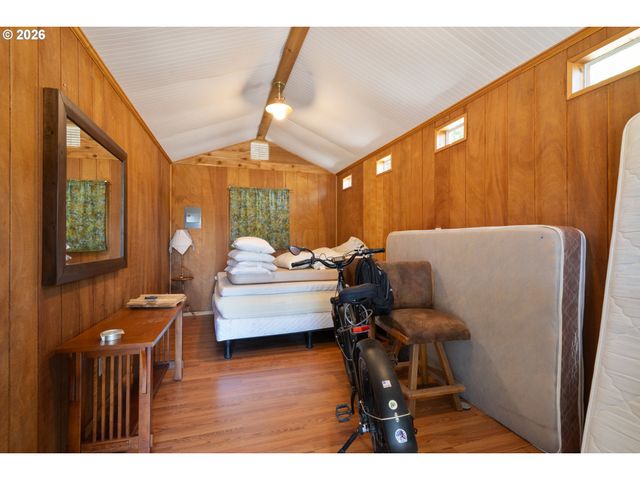 6636 Sw EBB Ave, Lincoln City, OR 97367