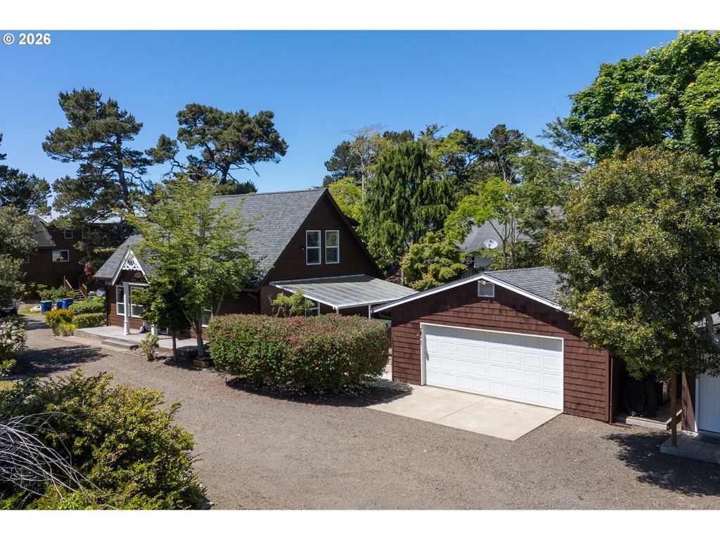 6636 Sw EBB Ave, Lincoln City, OR 97367