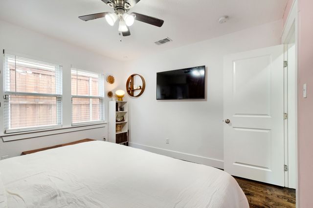818 N Windomere Avenue, Dallas, TX 75208