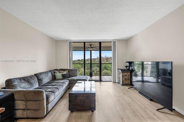2900 NW 42nd Avenue A402, Coconut Creek, FL 33066